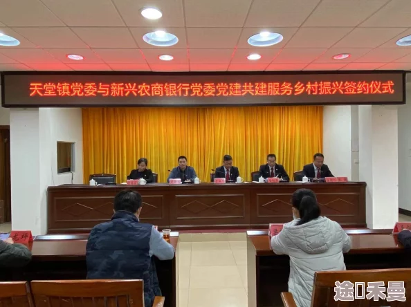 天堂а√在线中文在线新版，界面友好，内容丰富，是我最喜欢的在线平台之一